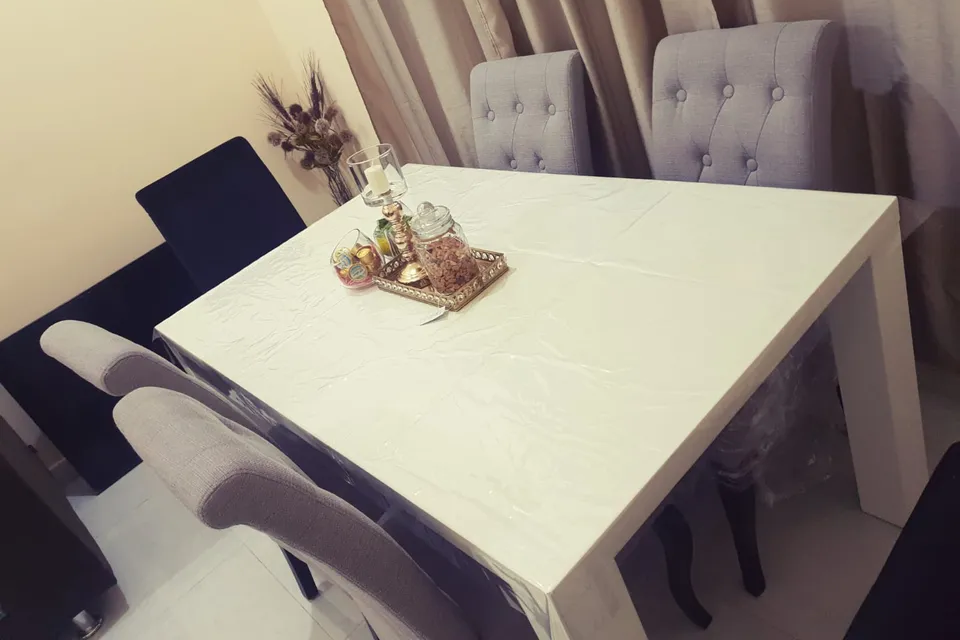 Dining table with 6 chairs-image
