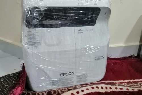 EPSON PROJECTOR-pic_1