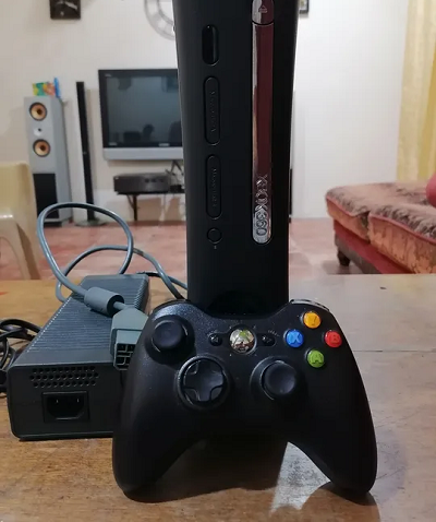 Xbox 360 with games-pic_1