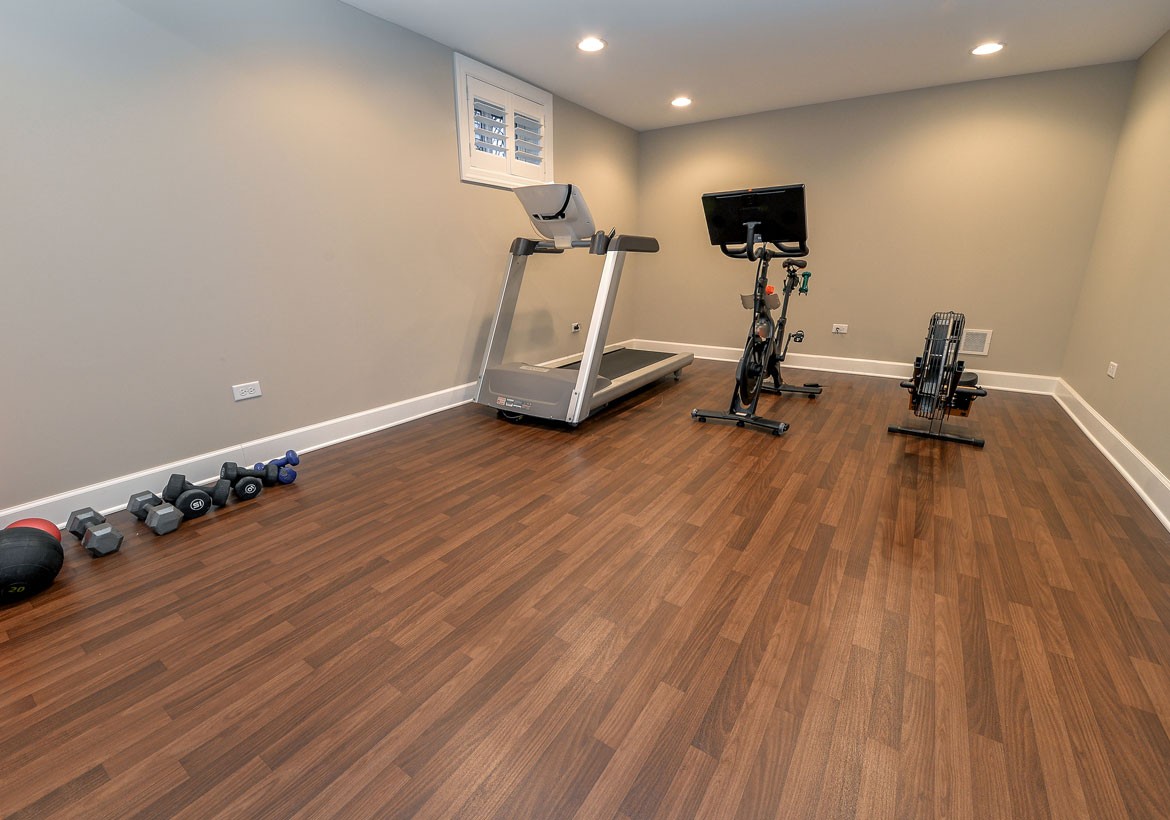 Transform Your Space with High-Quality Gym Flooring Solutions-pic_1