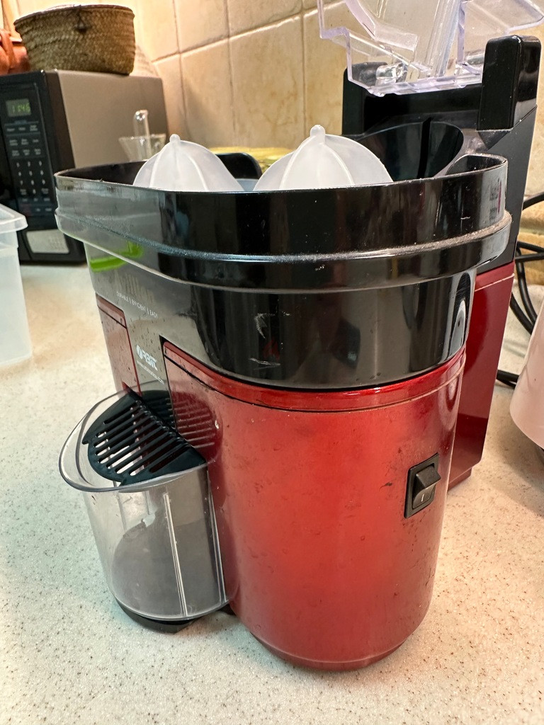 Orbit Juicer – Effortless Fresh Juice Every Time