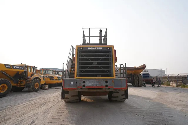 Offer 2017 Komatsu WA800-3EO Wheel Loader-pic_3
