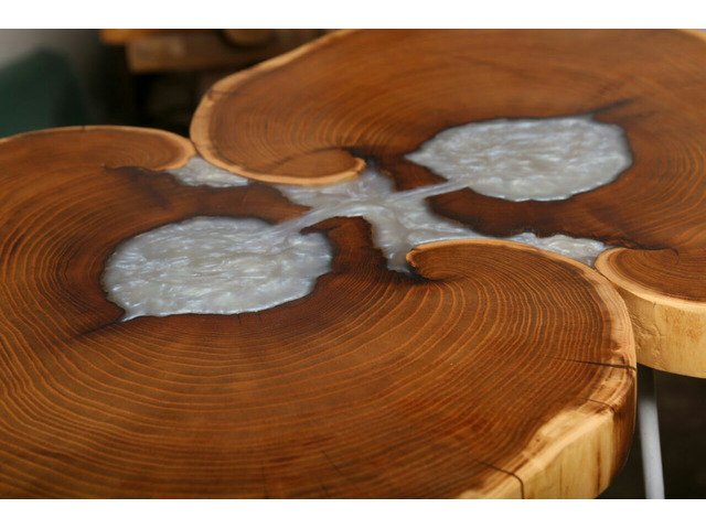 Natural wood table an apoxy resin Dubai