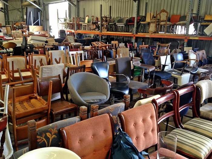 Old Used Furniture and office furniture Buyers