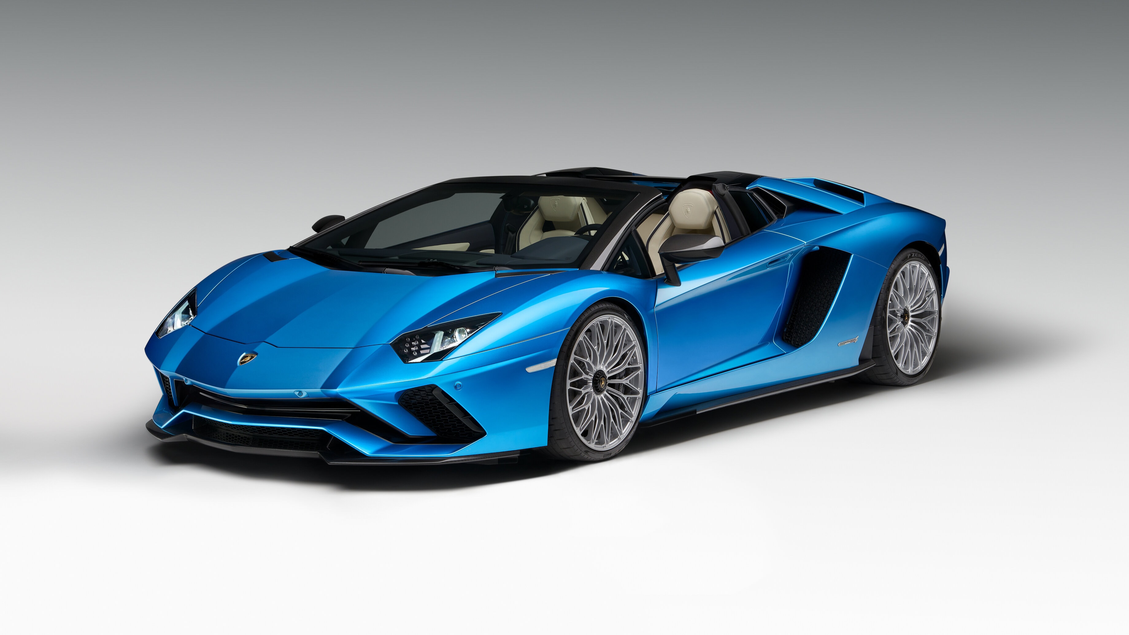 LAMBORGHINI AVENTADOR S