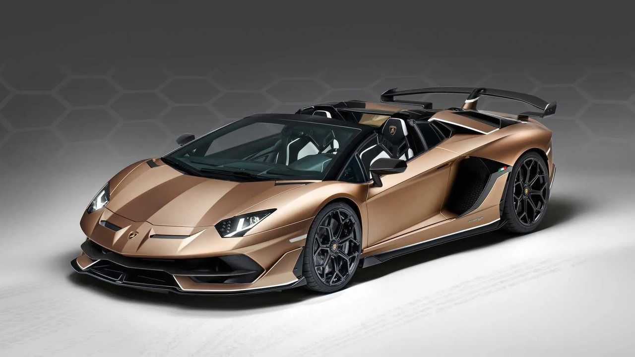 LAMBORGHINI AVENTADOR SVJ ROADSTER XAGO