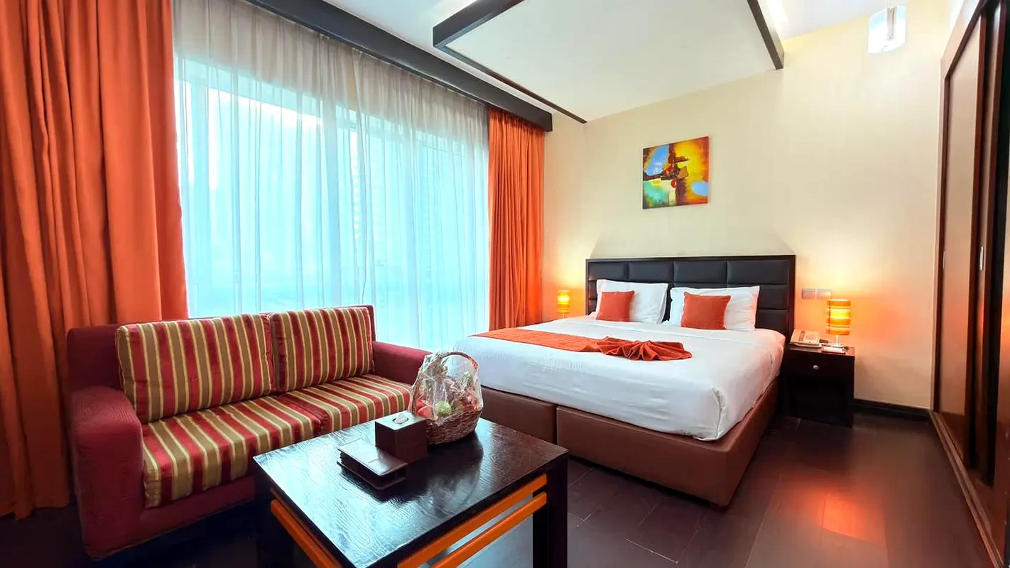Premium Studio Near Marina Walk & Metro | Furnished Dubai Marina Apartment