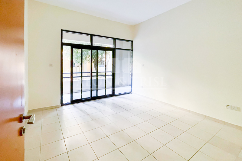 Best Offer | Bright &amp; Spacious | Canal View | Prime Location