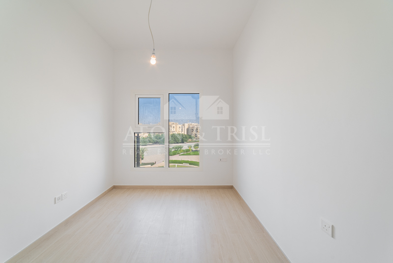 Ready 1 Bed Apt | Brand New | Modern Finishes-pic_3